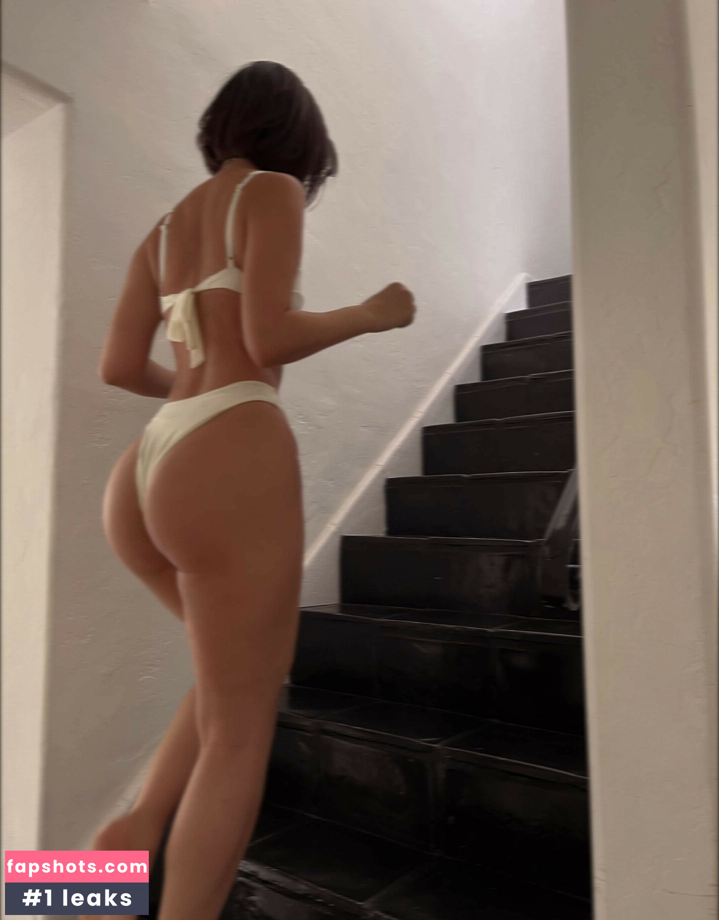 Julia Kelly gallery photo #190