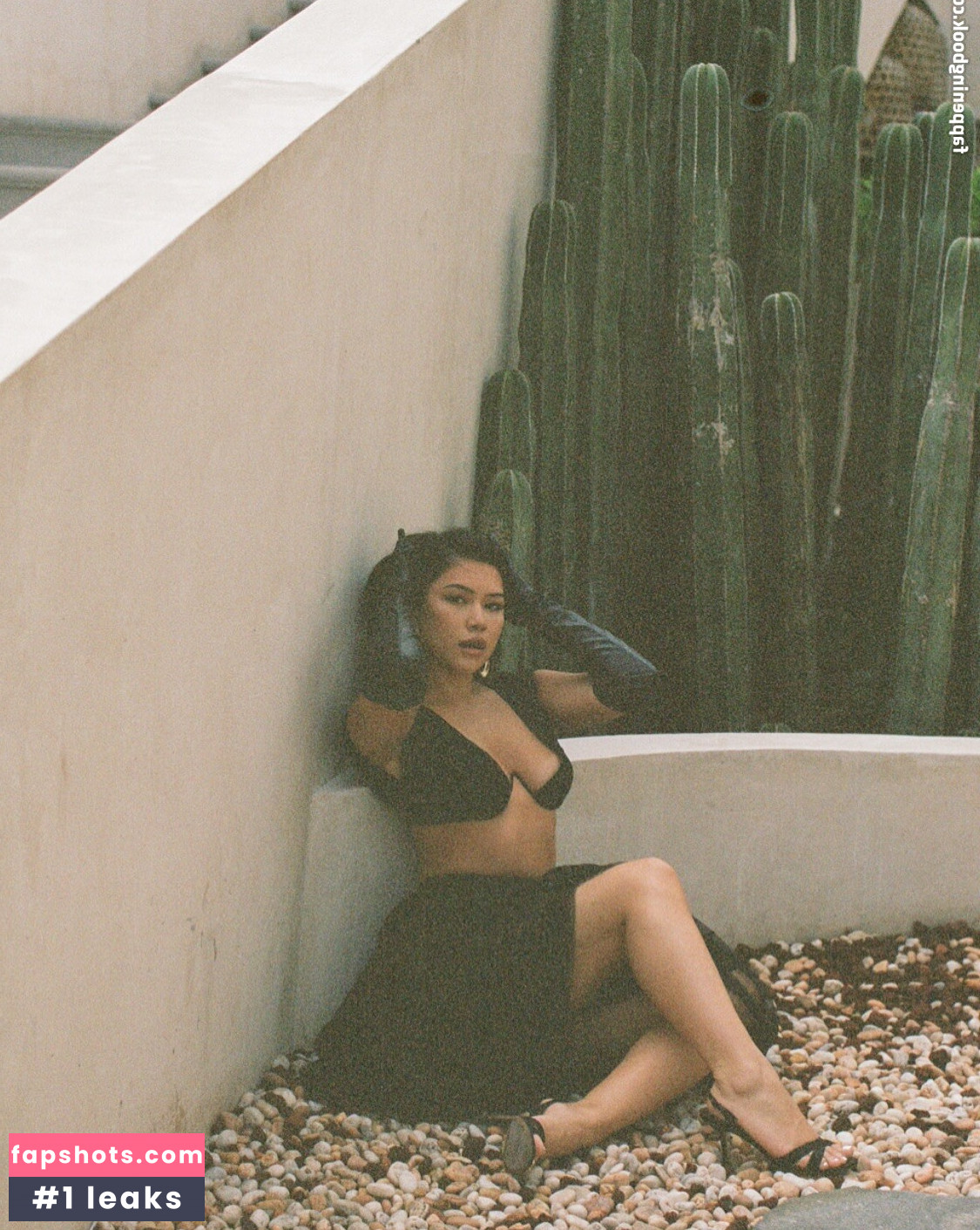 Julia Kelly gallery photo #3