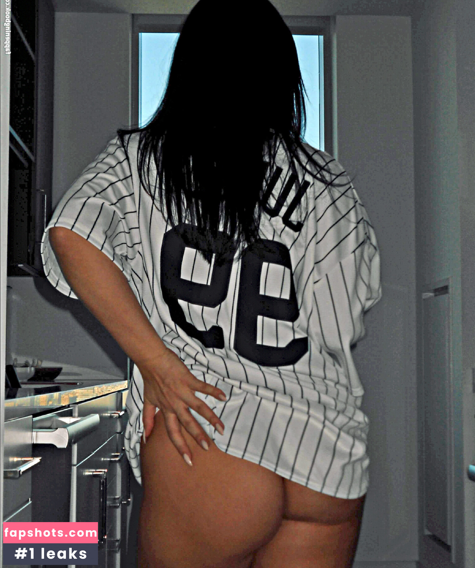 Julia Kelly gallery photo #220