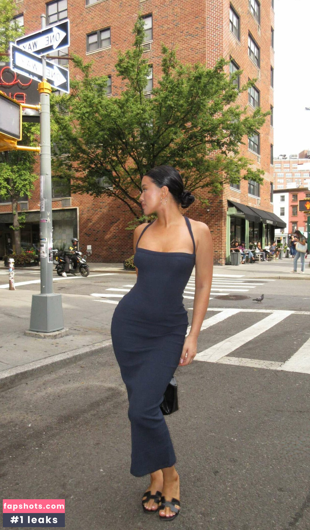 Julia Kelly gallery photo #23