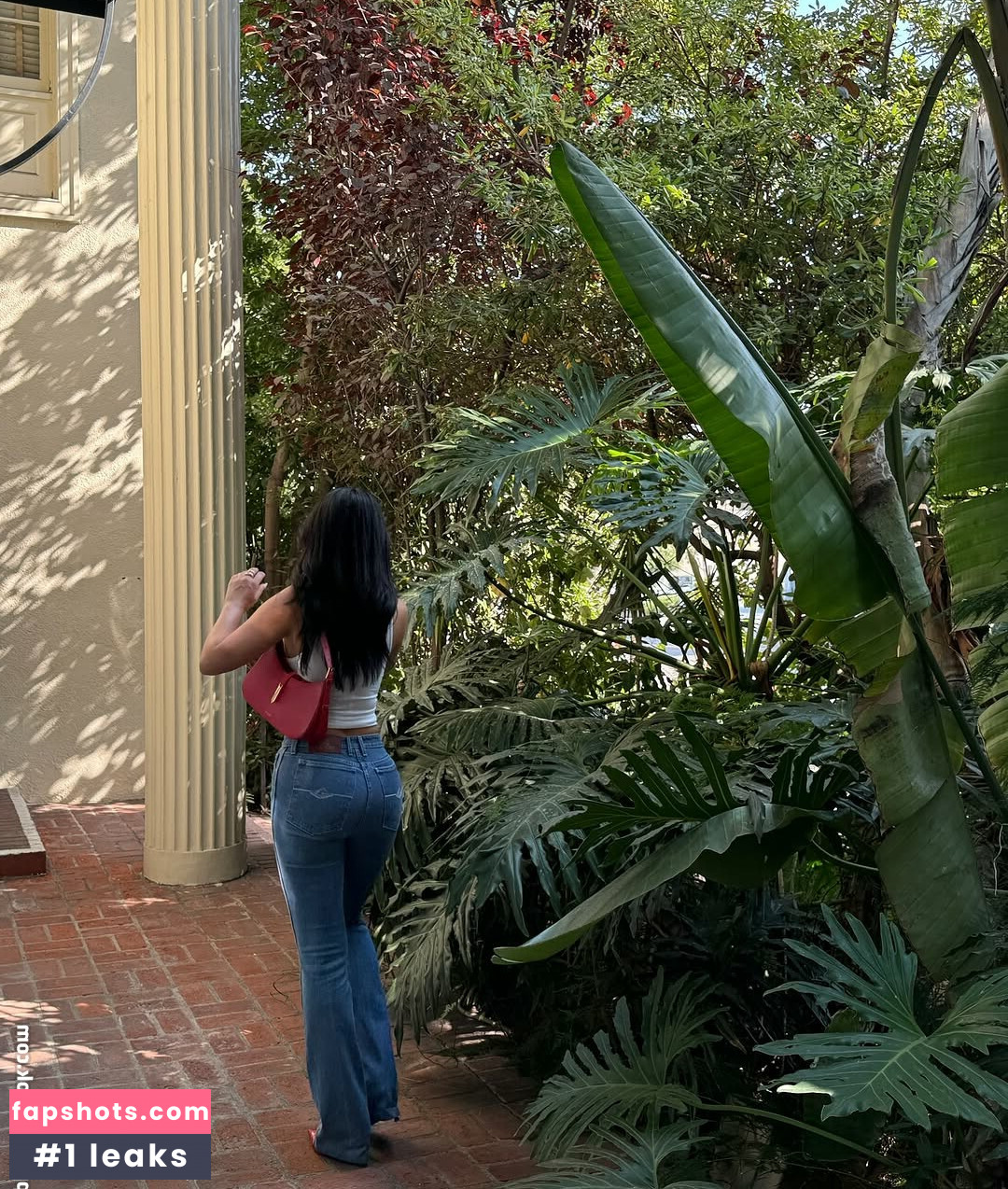 Julia Kelly gallery photo #31