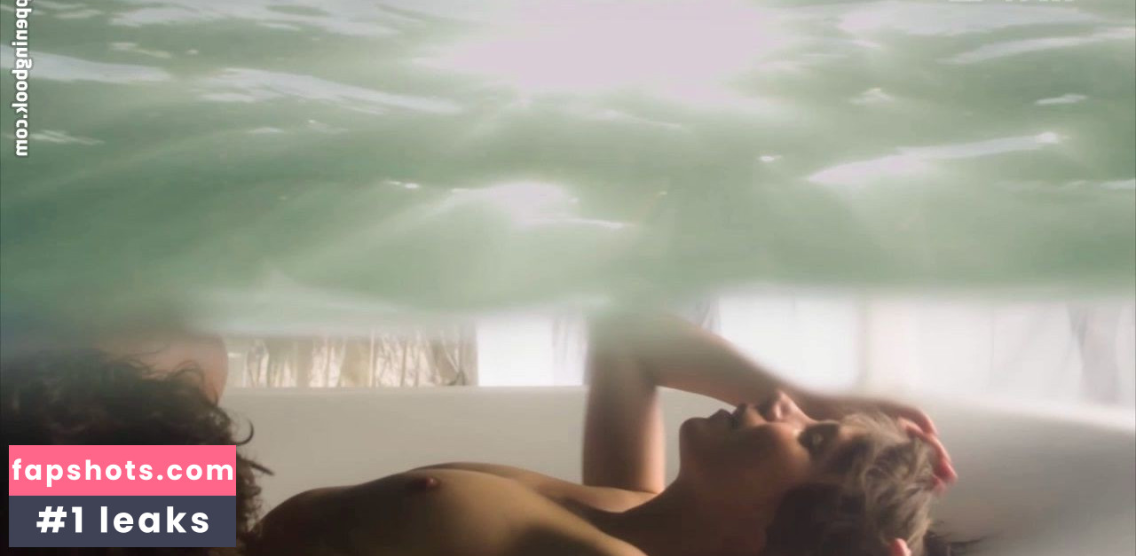 Julia Koschitz gallery photo #11