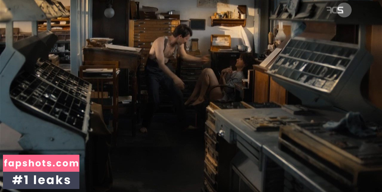 Julia Koschitz gallery photo #41