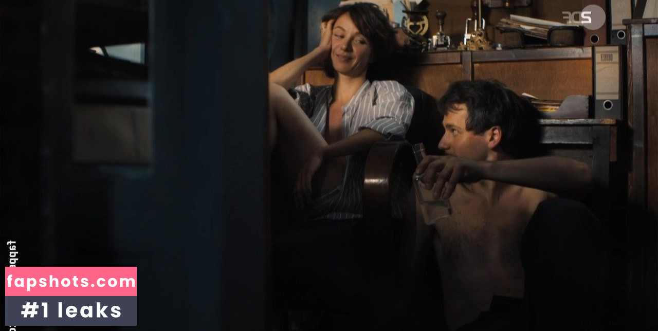 Julia Koschitz gallery photo #44