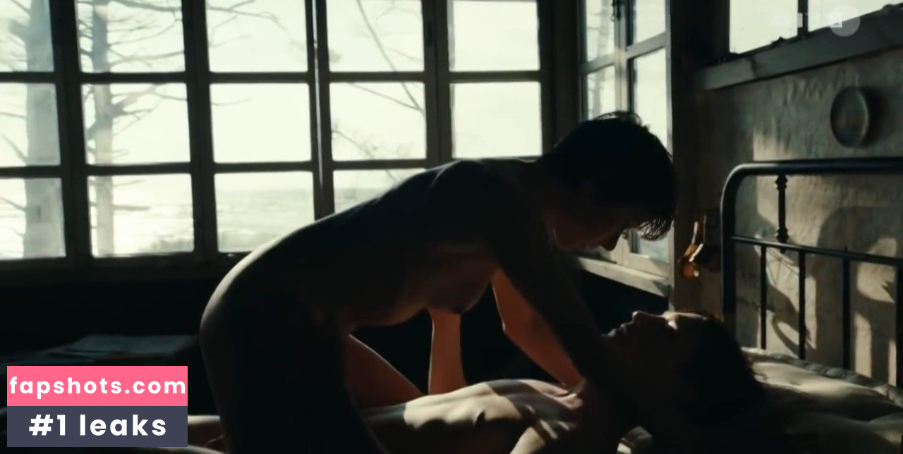 Julia Koschitz gallery photo #46