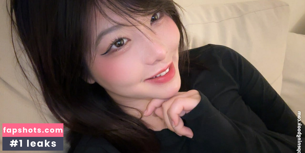 Júlia Nakamura gallery photo #32