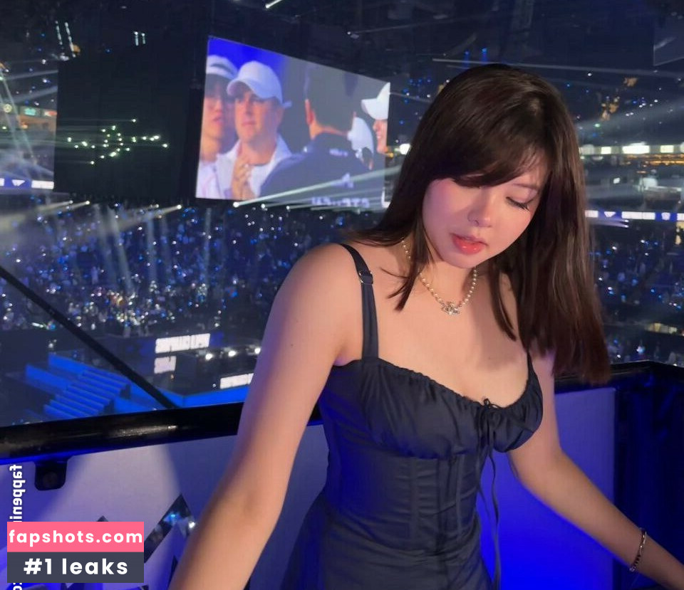 Júlia Nakamura gallery photo #45