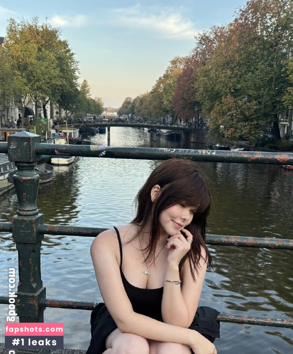 Júlia Nakamura gallery photo #9