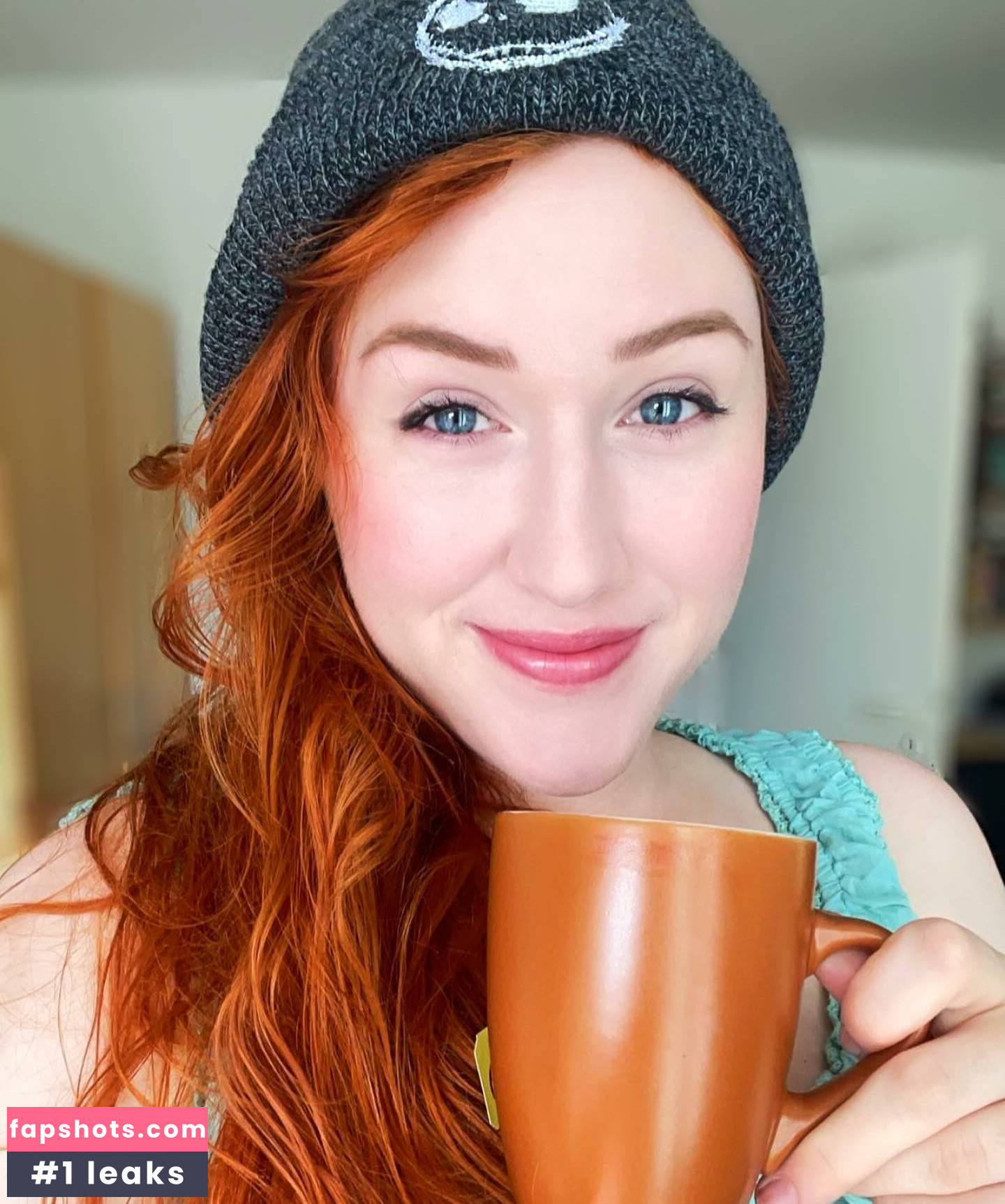 Julia Nilon gallery photo #8