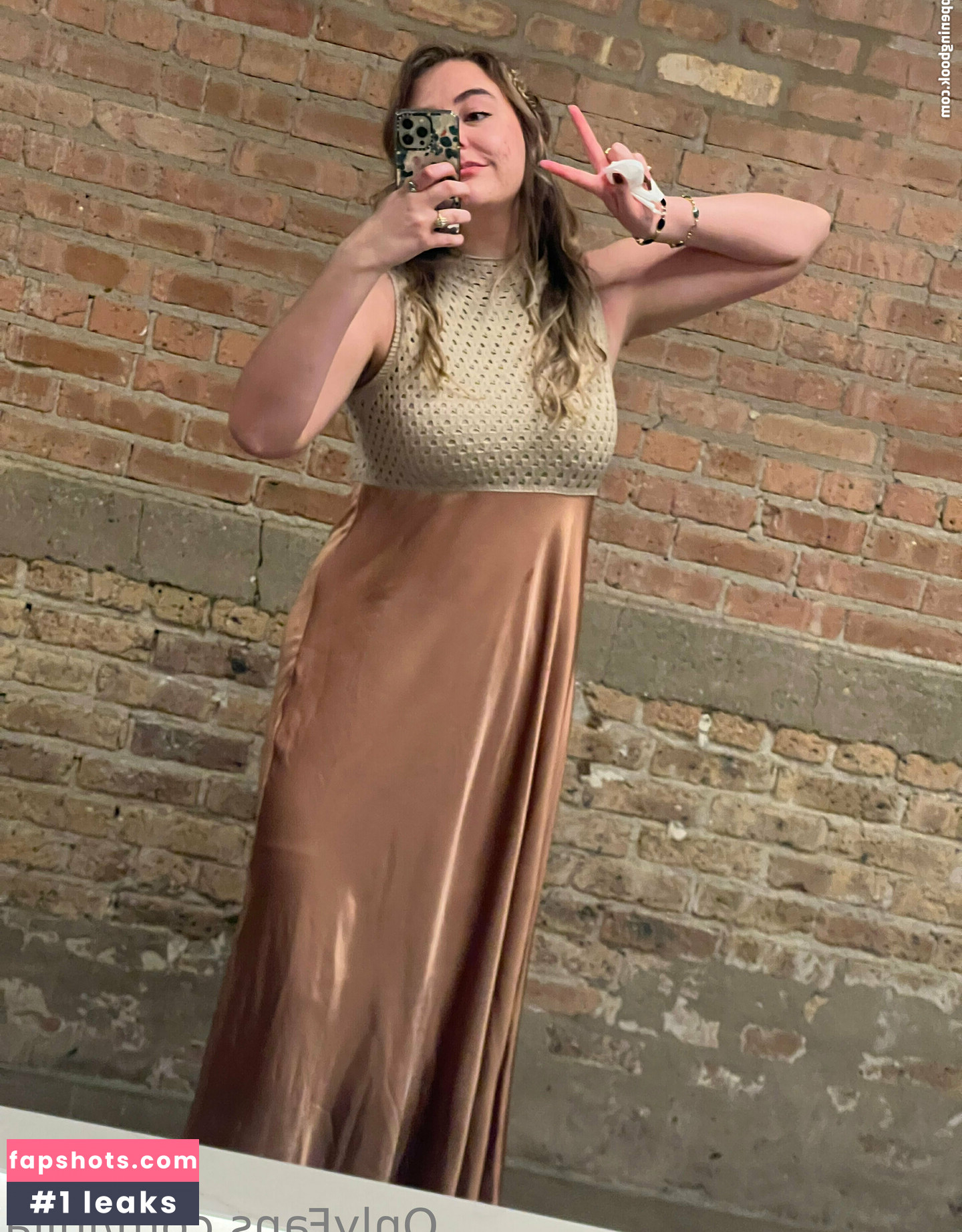 Julia gallery photo #31