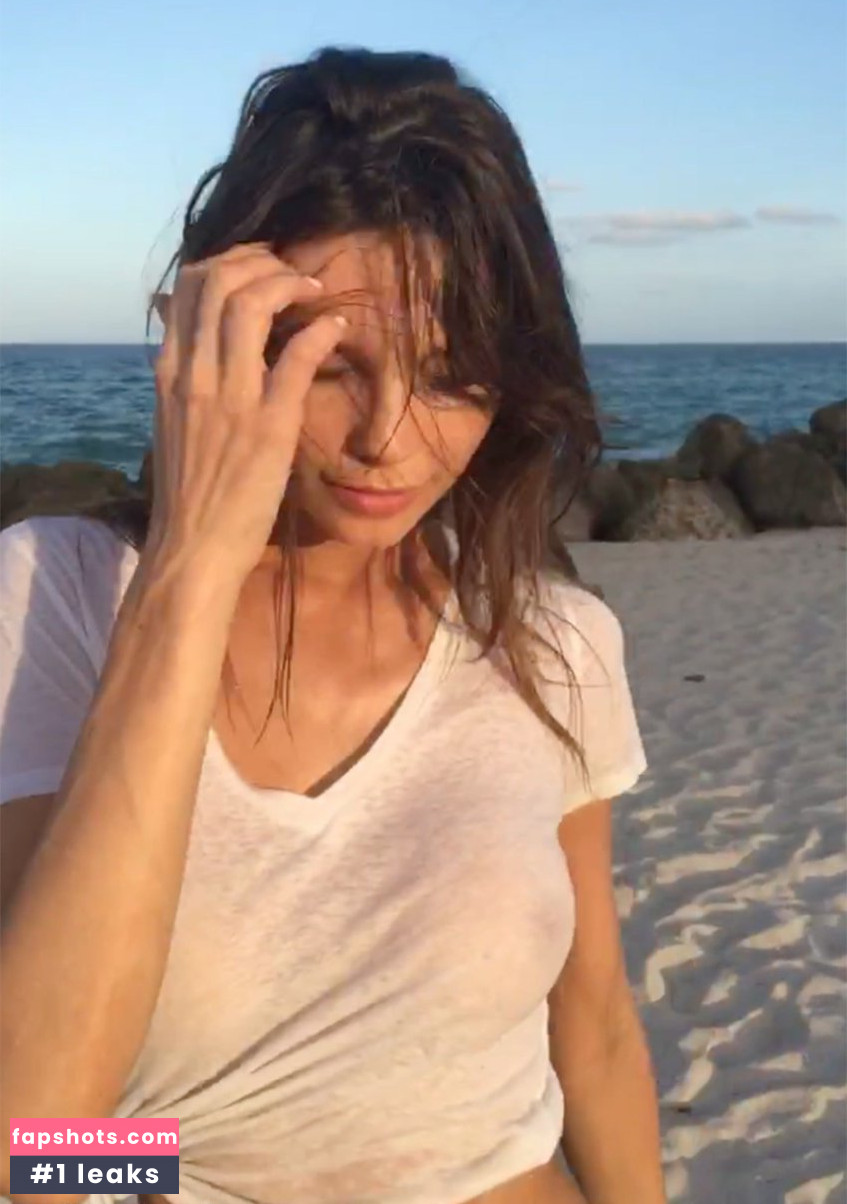 Julia Pereira gallery photo #101