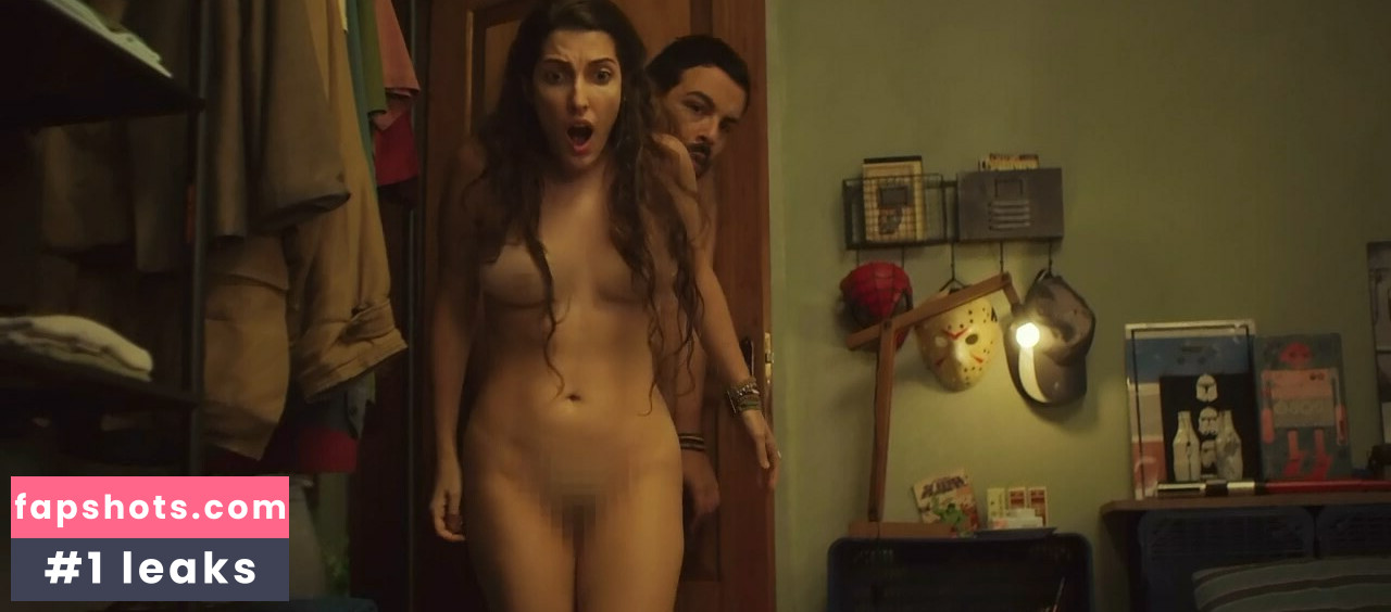 Júlia Rabello gallery photo #2