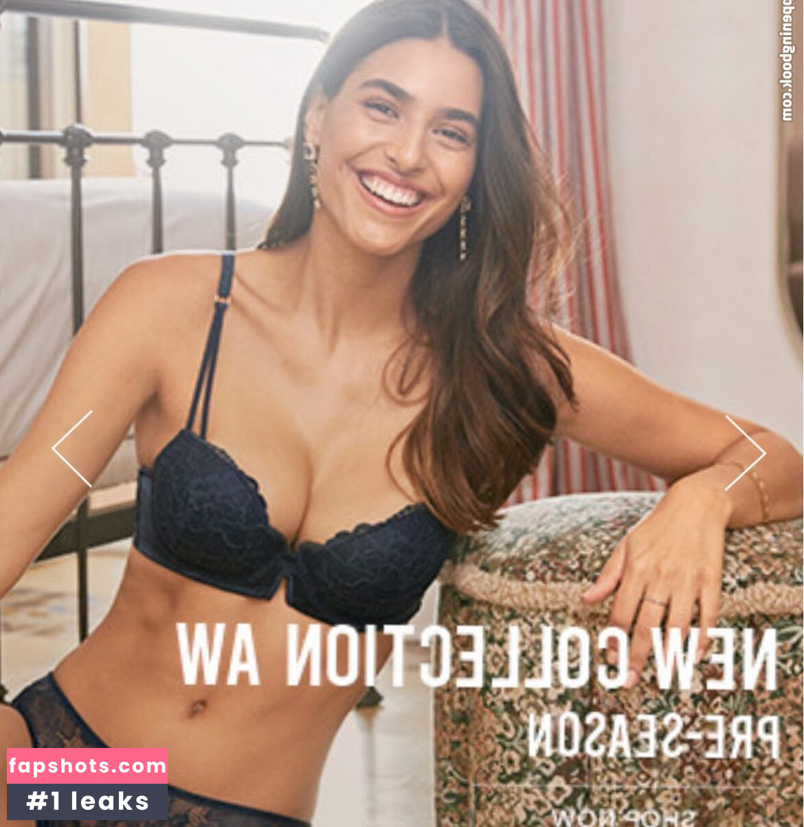 Julia Rath gallery photo #10