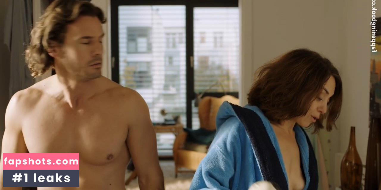 Julia Richter gallery photo #28