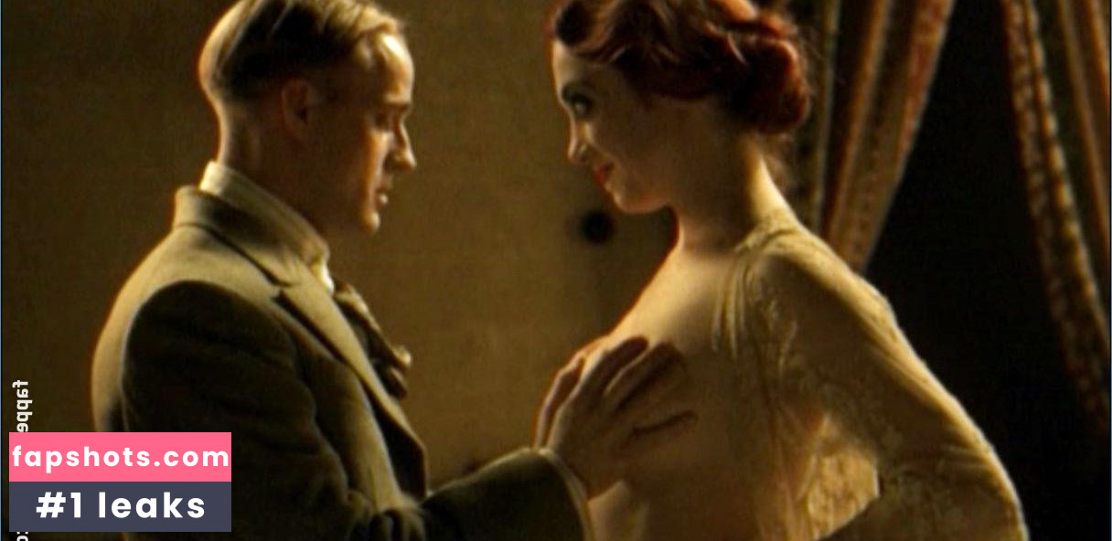 Julia Richter gallery photo #6