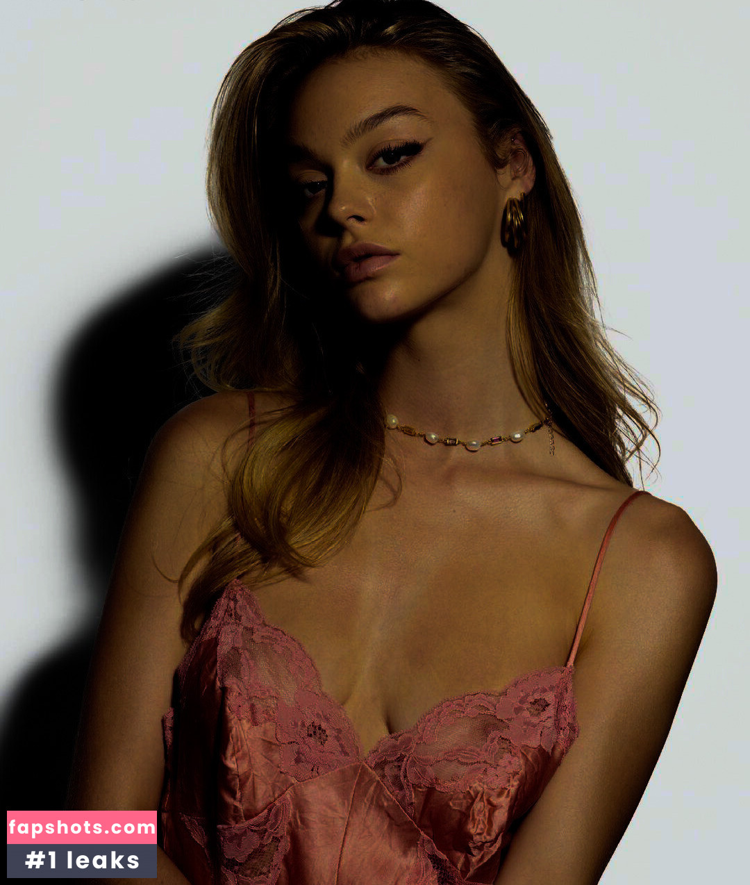 Julia Rilynn Greenhalgh gallery photo #5