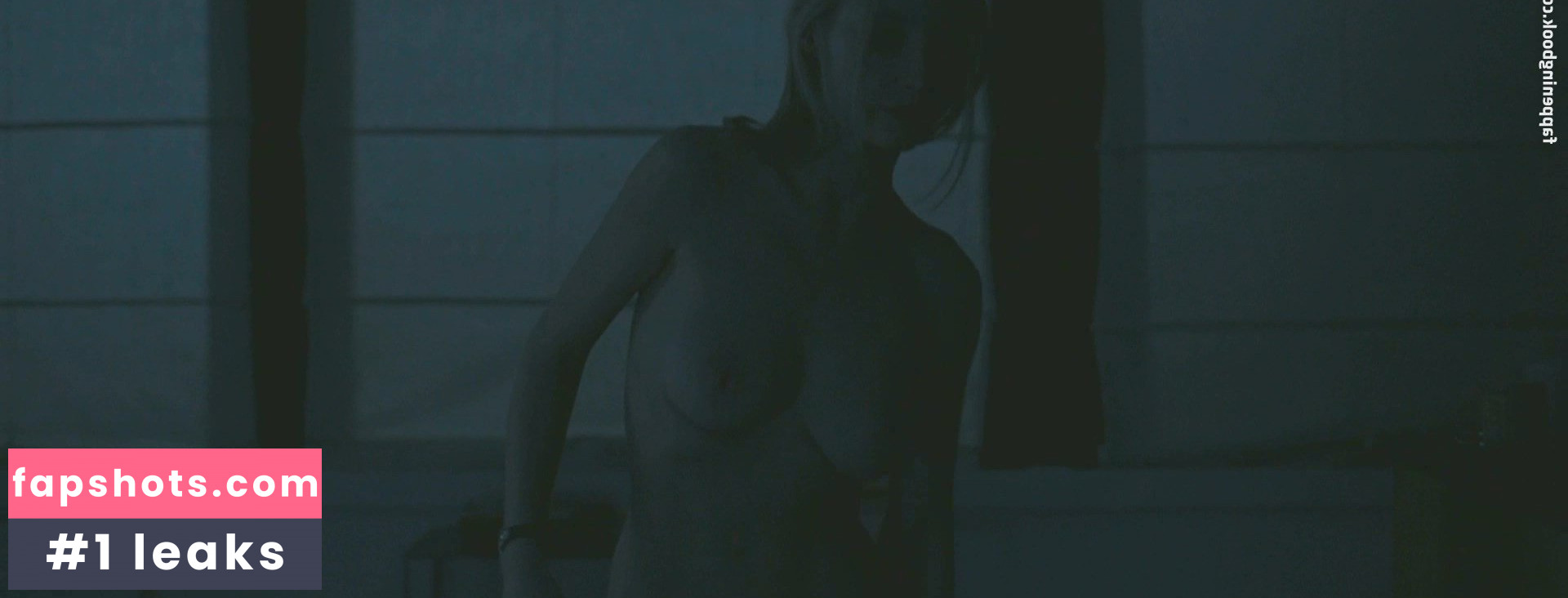 Julia Roy gallery photo #5