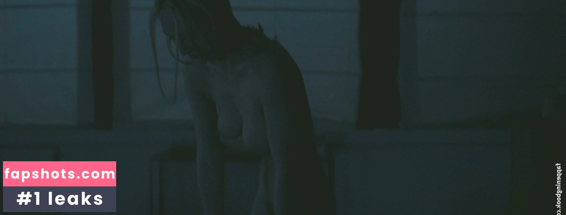 Julia Roy gallery photo #6