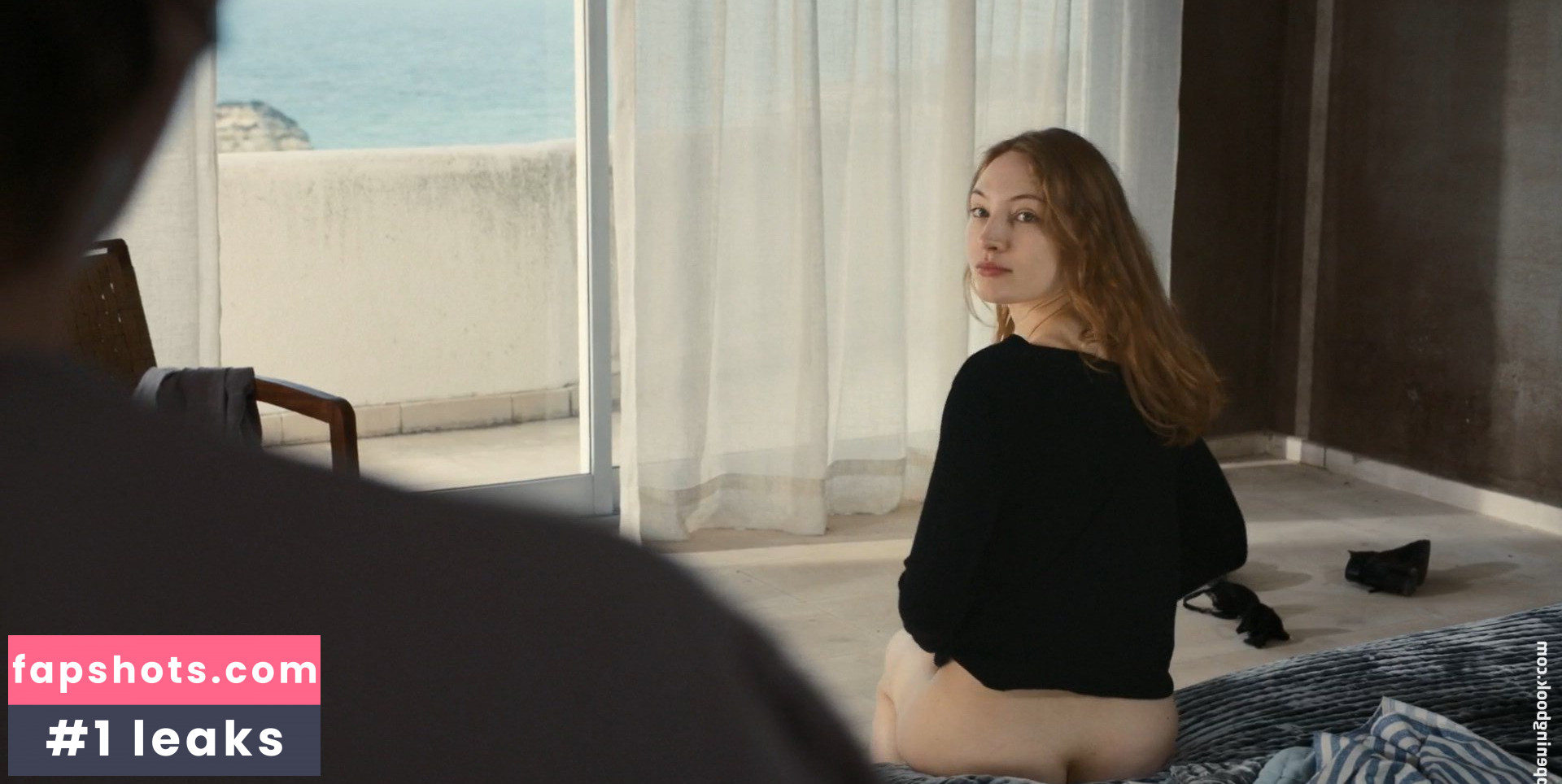 Julia Roy gallery photo #10