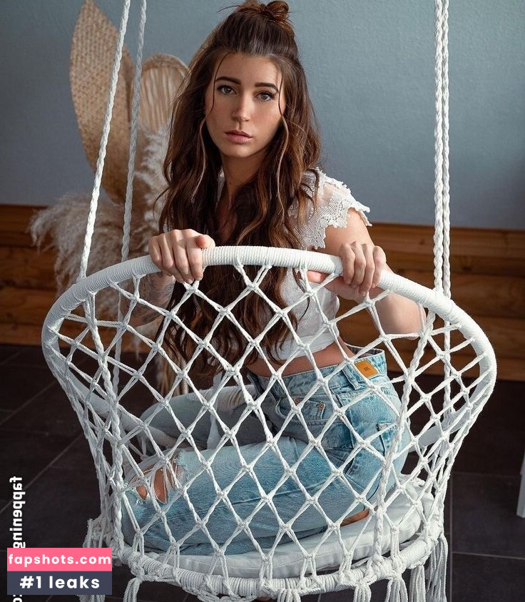 Julia Schäfer Nude Leaks OnlyFans Photos #18 - LeakJerk