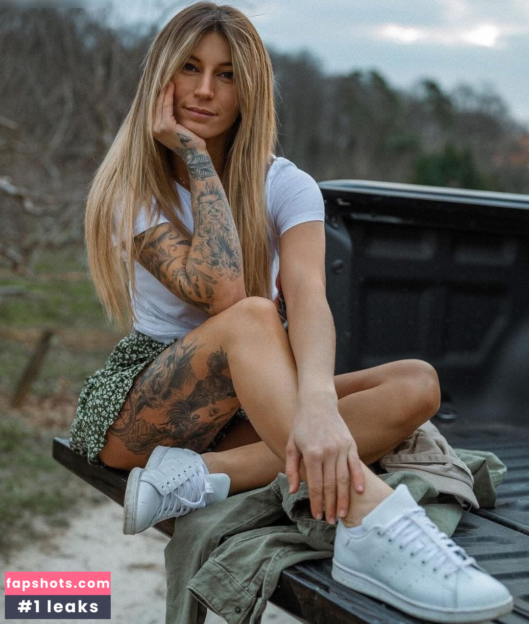 Julia Schäfer Nude Leaks OnlyFans Photos #8 - LeakJerk