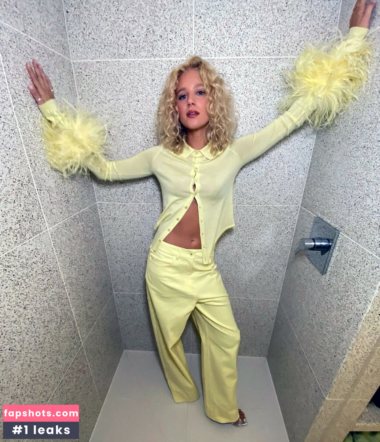 Julia Schlaepfer gallery photo #12