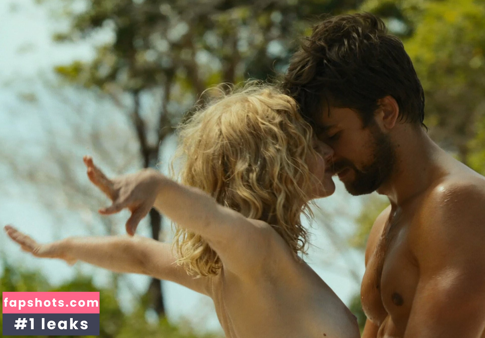 Julia Schlaepfer Nahé úniky fotek pouze od fanoušků #14 - Fapshots