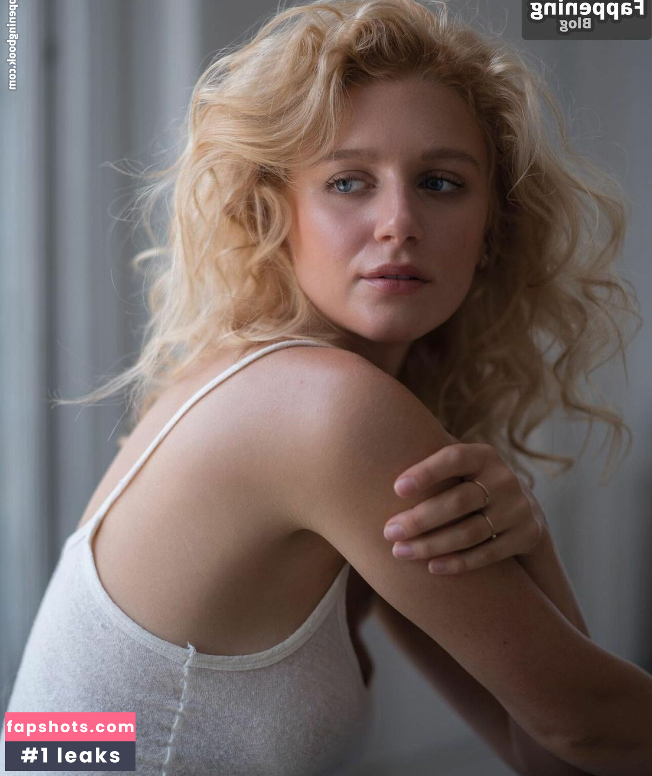 Julia Schlaepfer Nahé úniky fotek pouze od fanoušků #21 - Fapshots