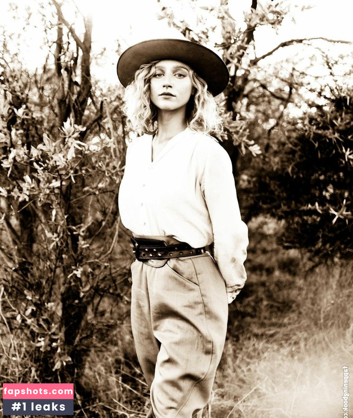 Julia Schlaepfer Nahé úniky fotek pouze od fanoušků #28 - Fapshots