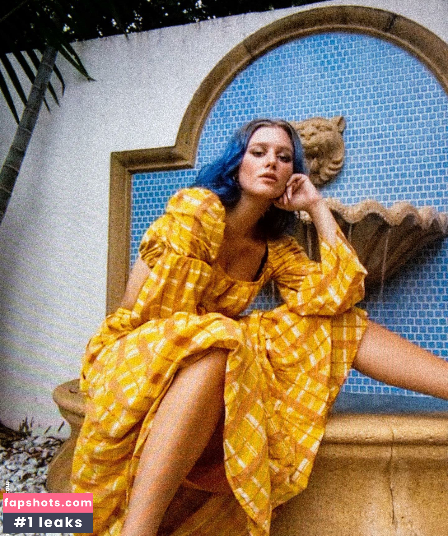 Julia Schlaepfer gallery photo #10