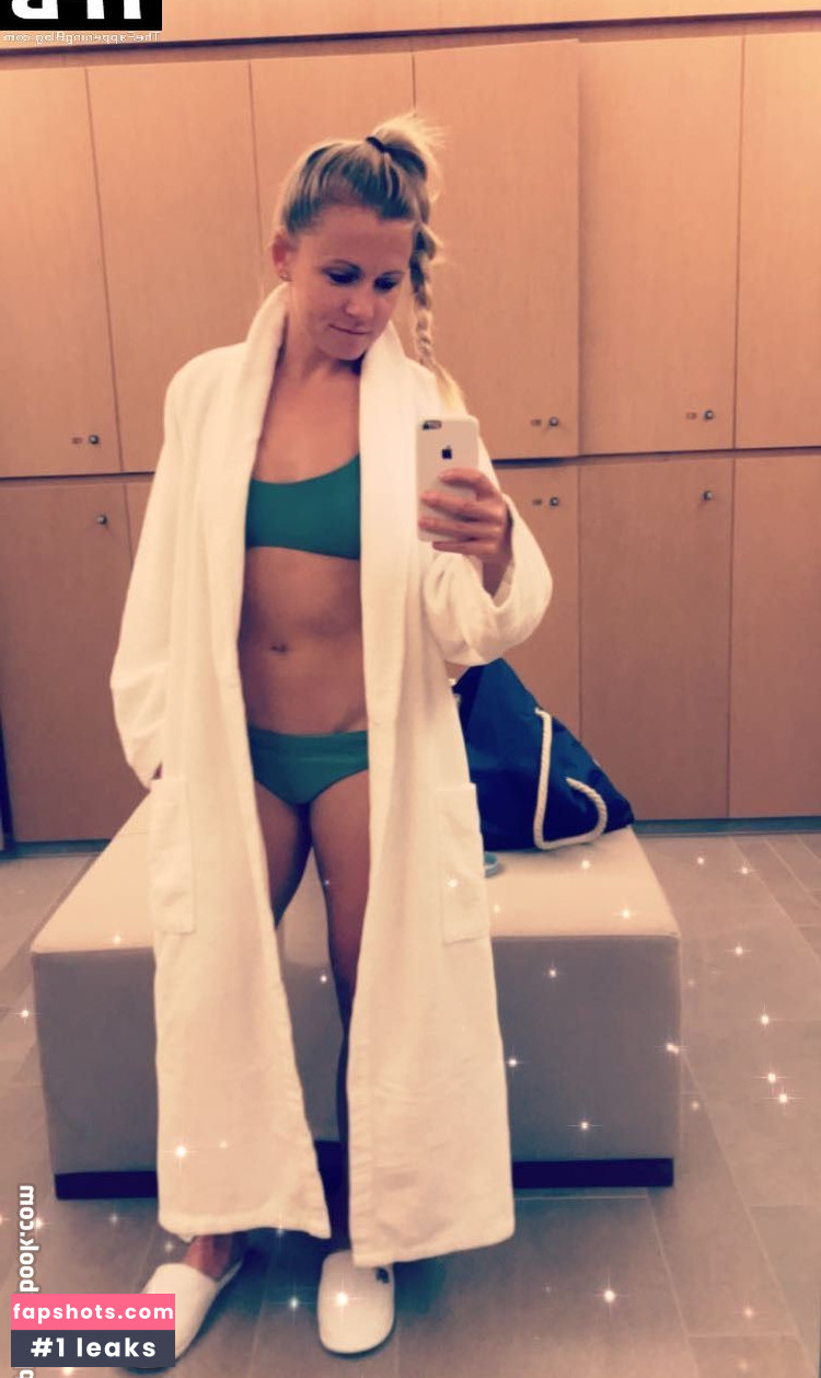 Julia Simic Nude Leaks OnlyFans Photos #25 - LeakJerk