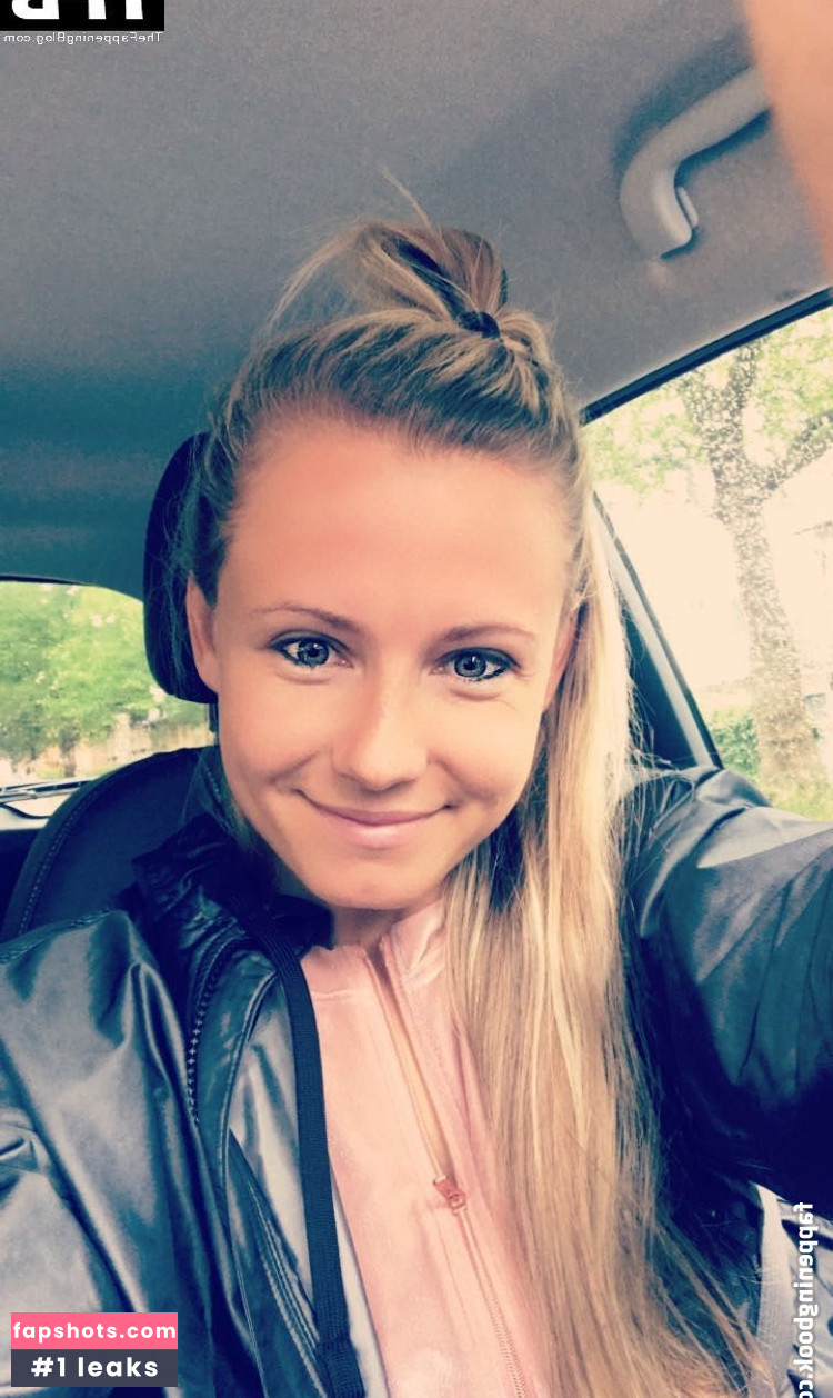 Julia Simic Nude Leaks OnlyFans Photos #36 - LeakJerk