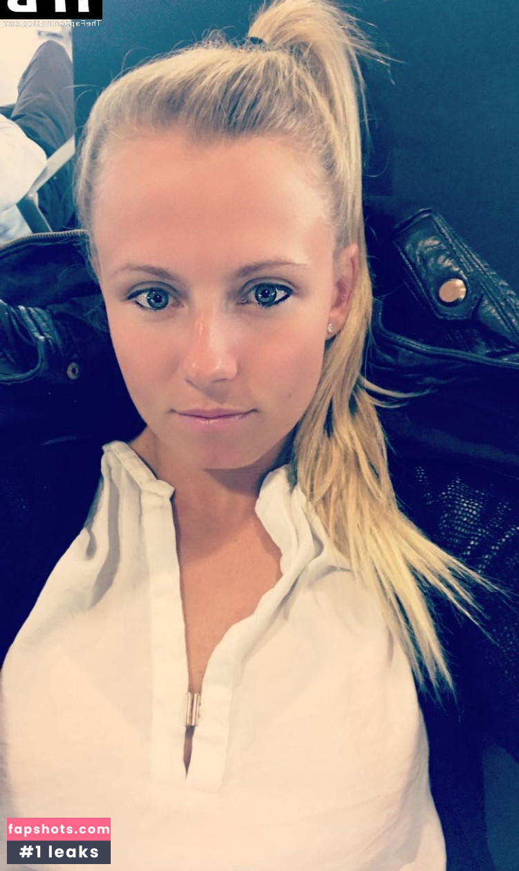 Julia Simic Nude Leaks OnlyFans Photos #37 - LeakJerk