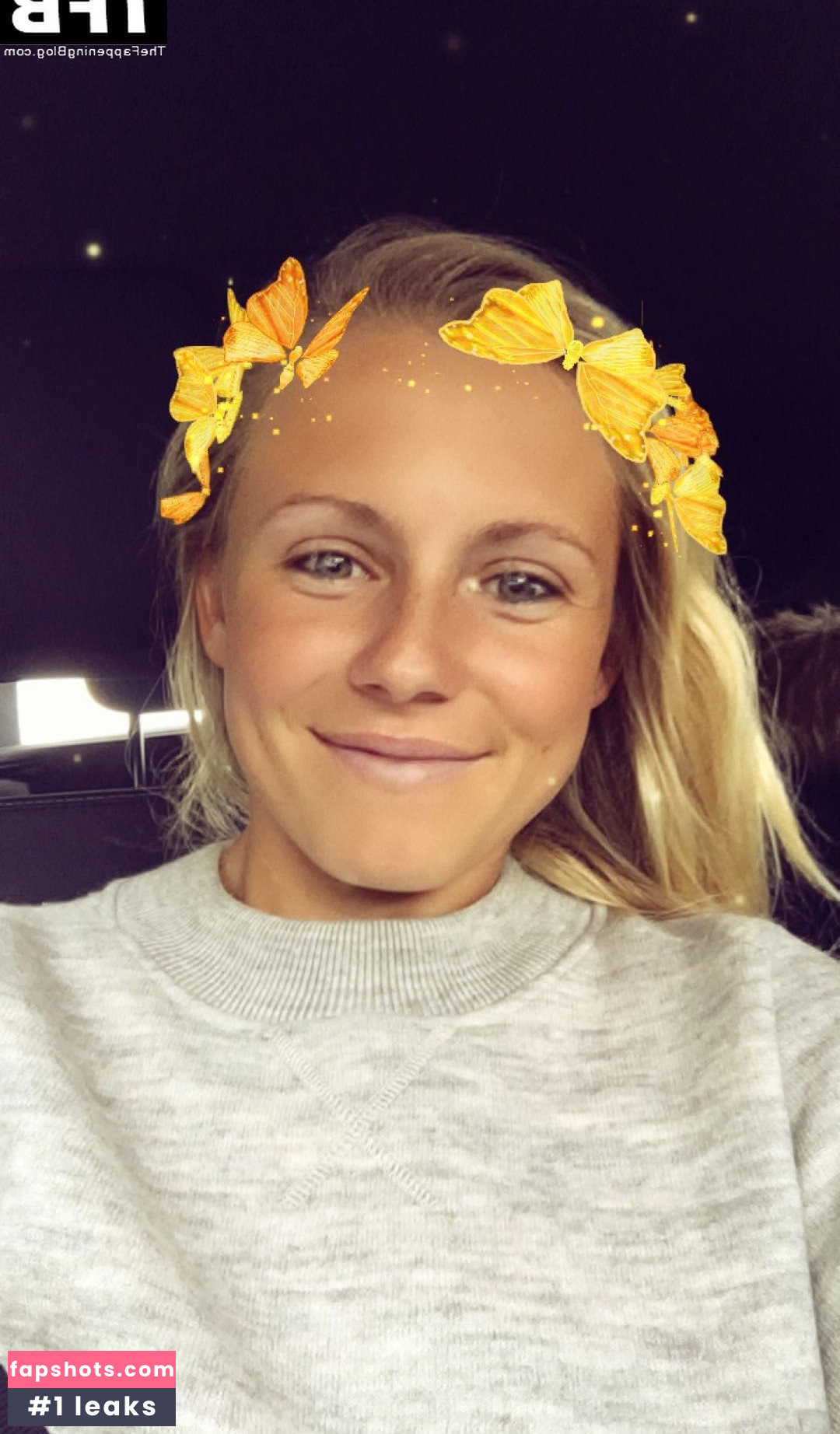 Julia Simic nude babe gallery