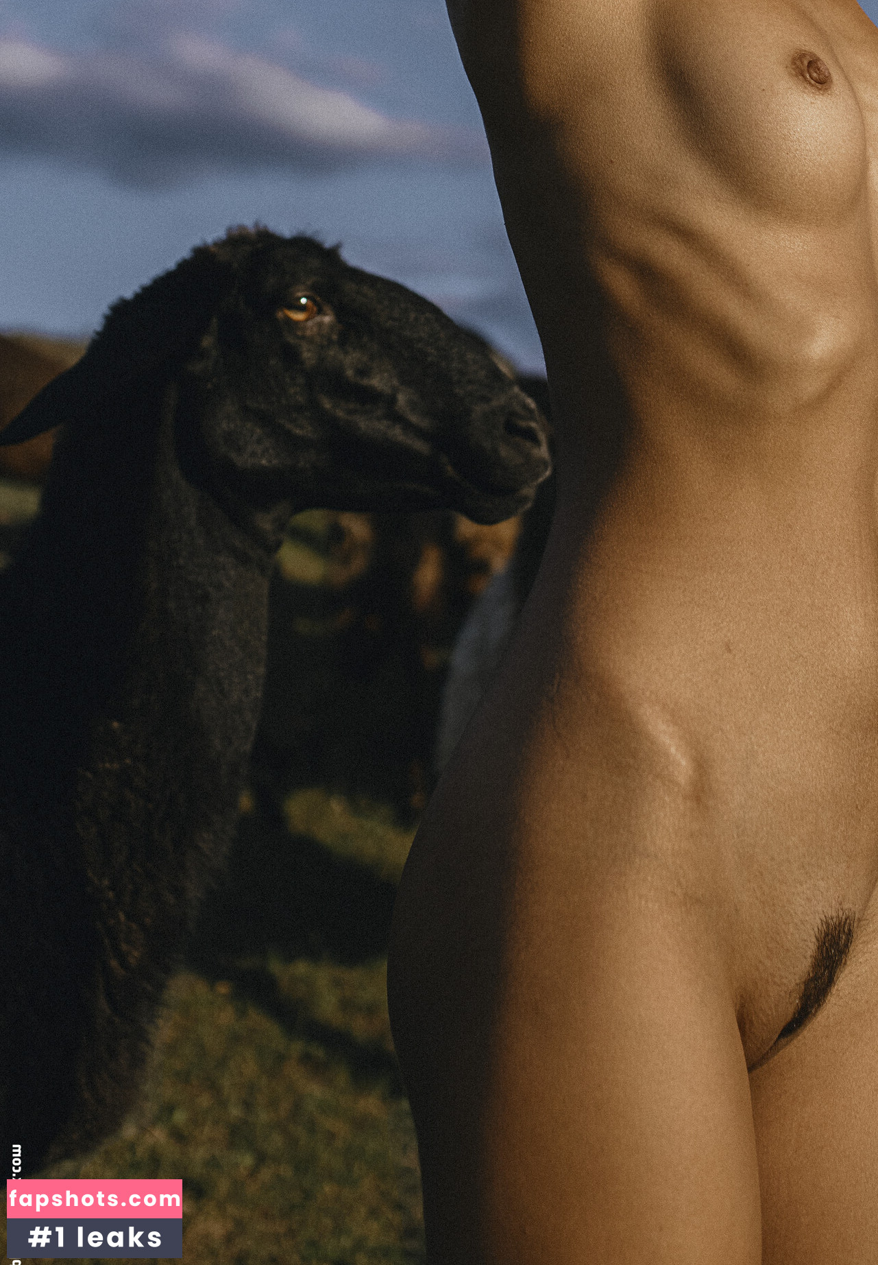 Julia Slip gallery photo #66