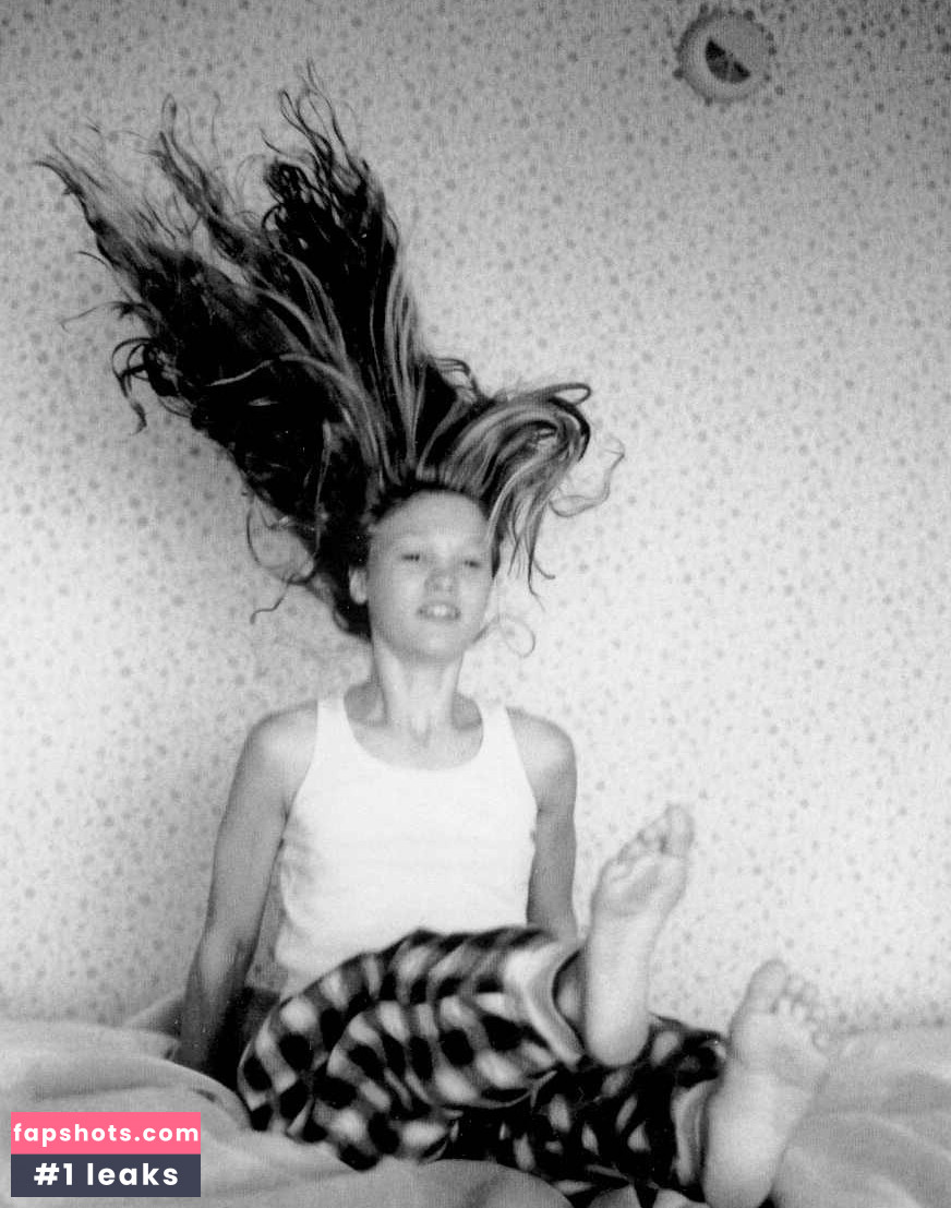 Julia Stiles gallery photo #27