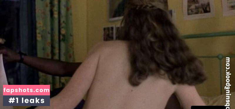 Julia Stiles gallery photo #61