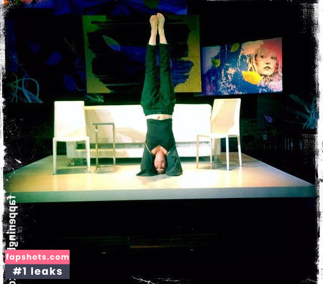 Julia Stiles gallery photo #97