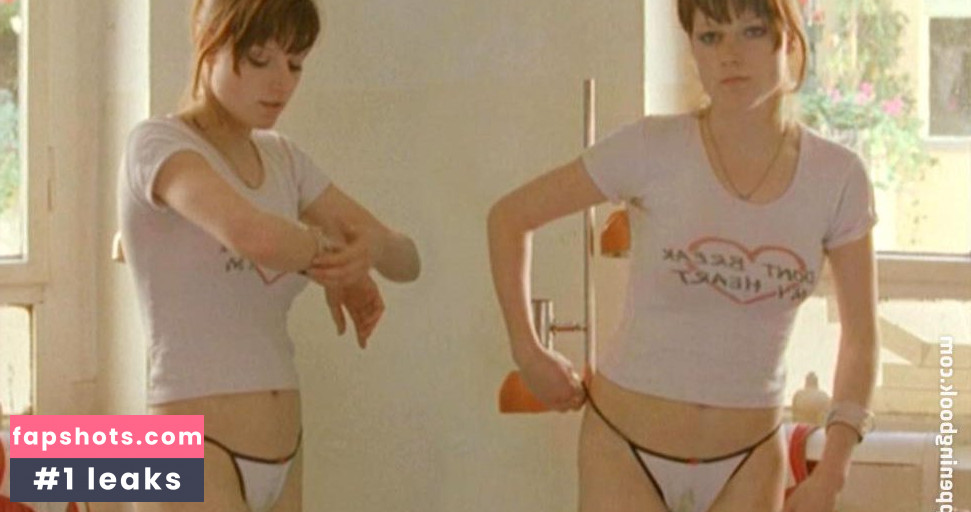 Julia Stockhausen nude babe gallery