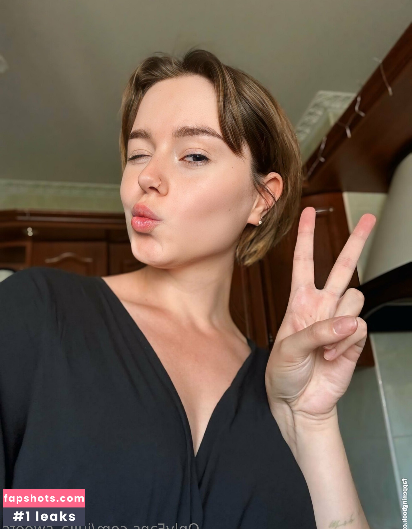 julia_sweets gallery photo #20