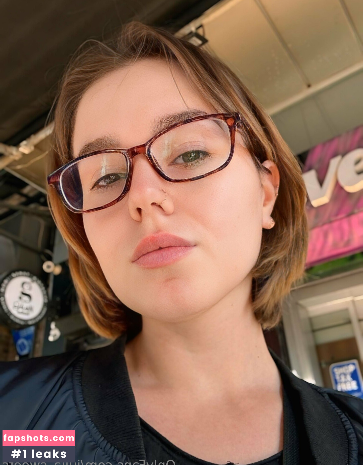 julia_sweets gallery photo #22