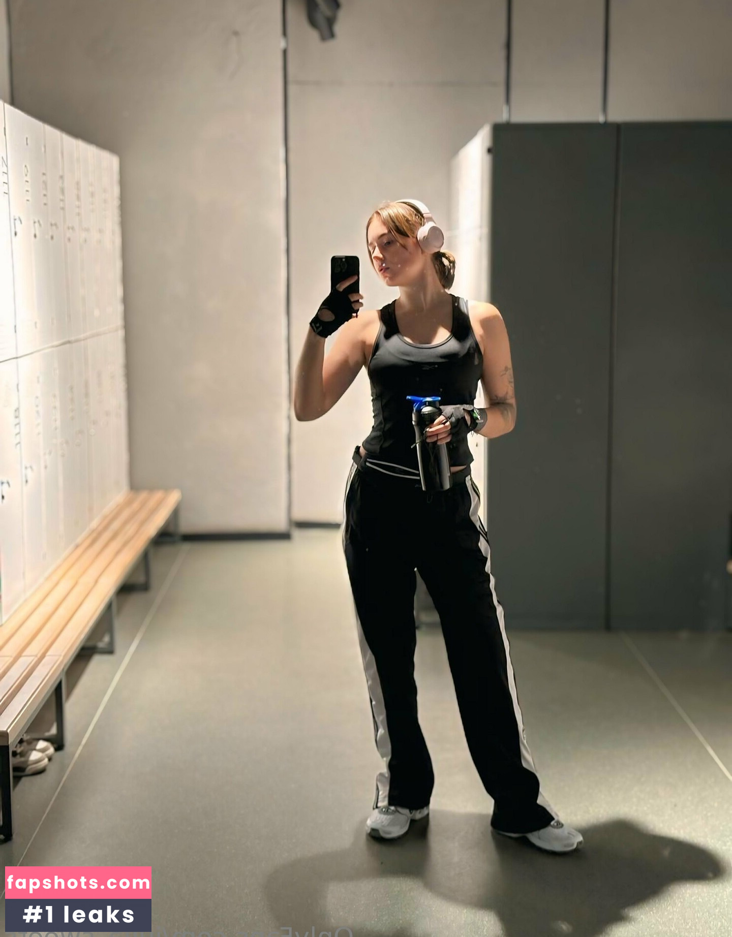 julia_sweets gallery photo #6