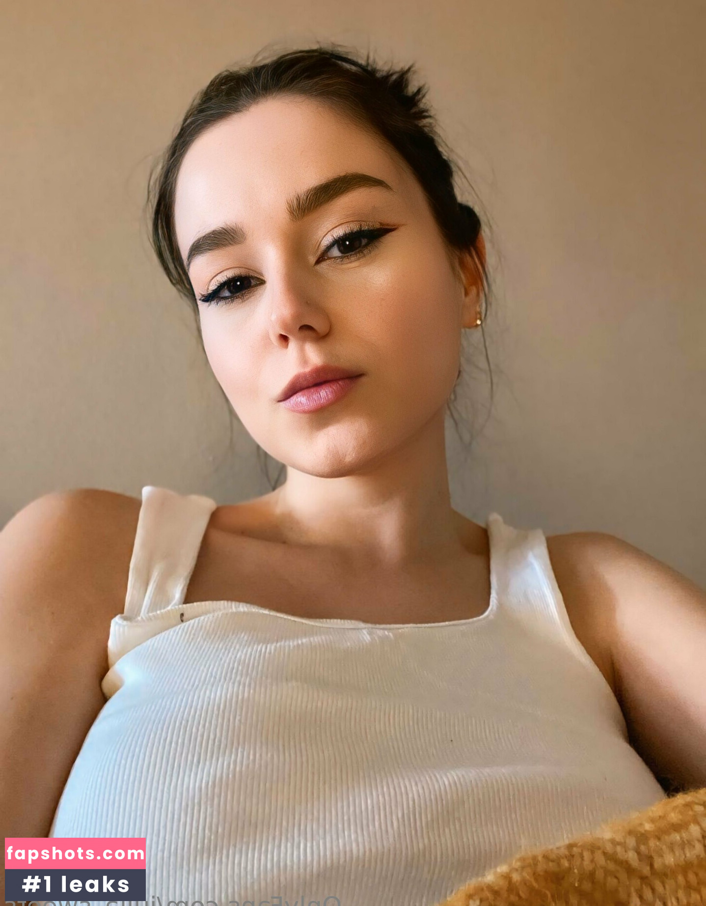 julia_sweets gallery photo #9