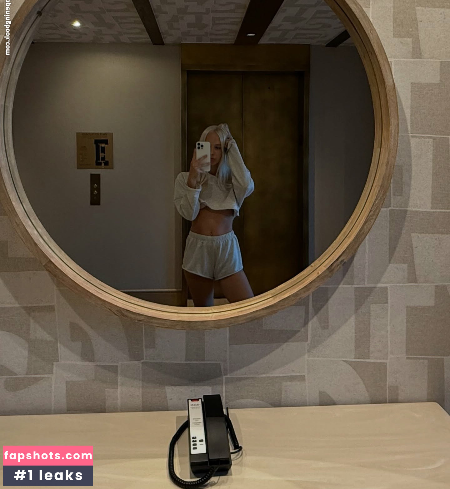 Julia Tate gallery photo #22