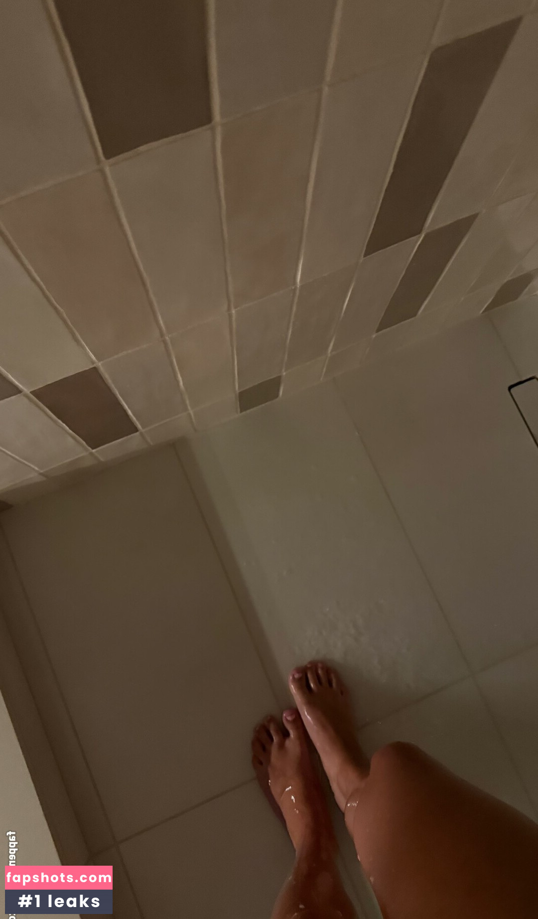 Julia Tate gallery photo #27