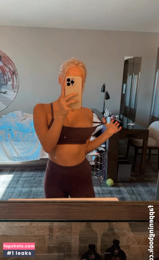 Julia Tate gallery photo #7