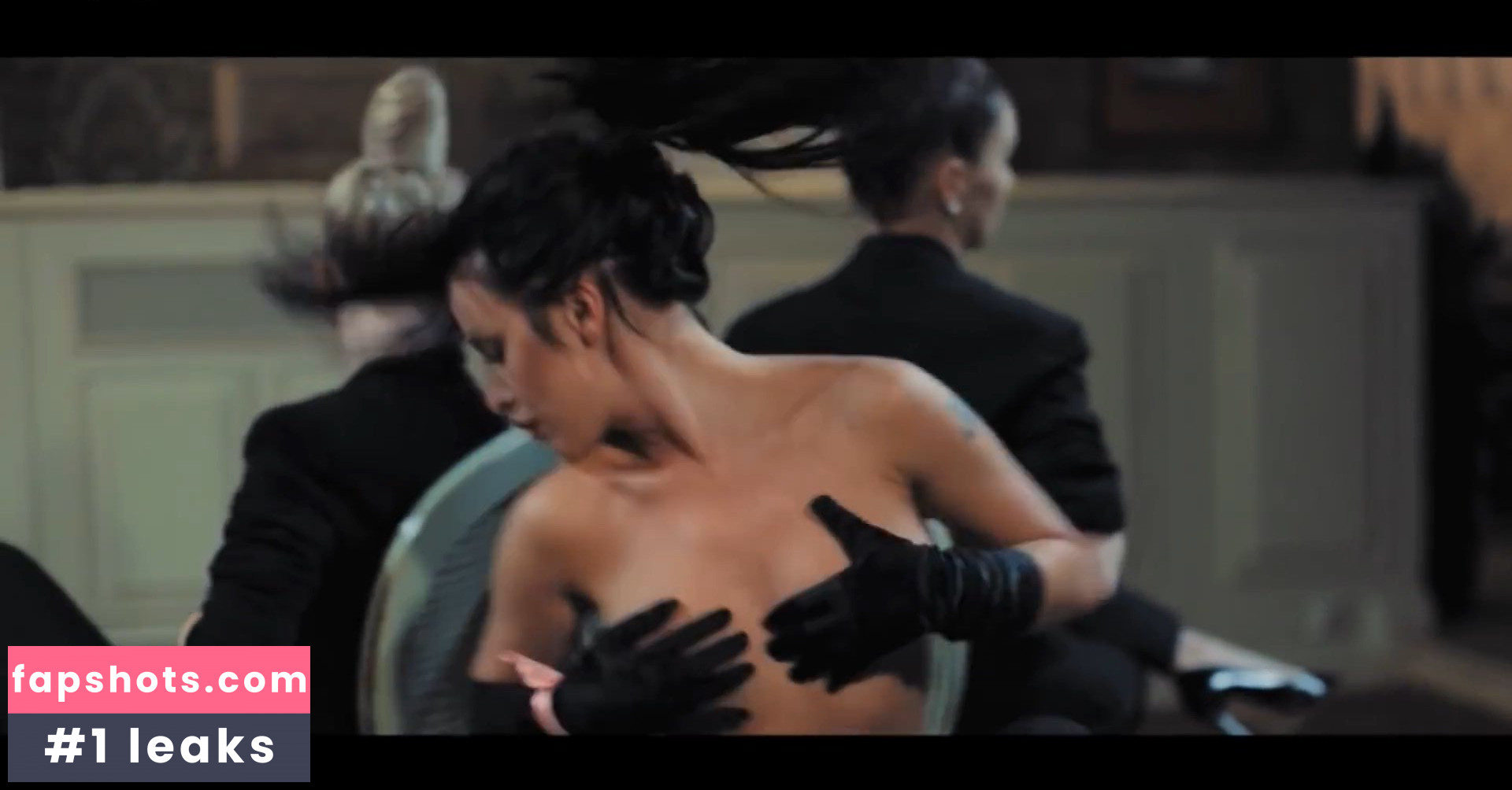 Julia Volkova gallery photo #17