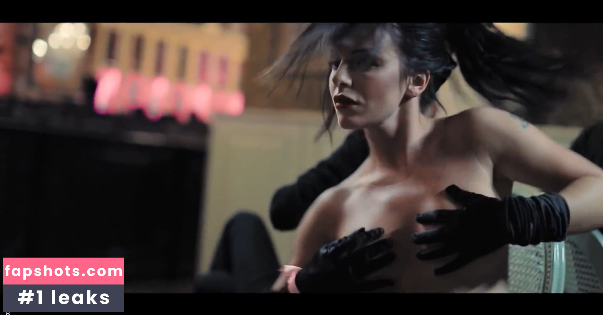 Julia Volkova gallery photo #18