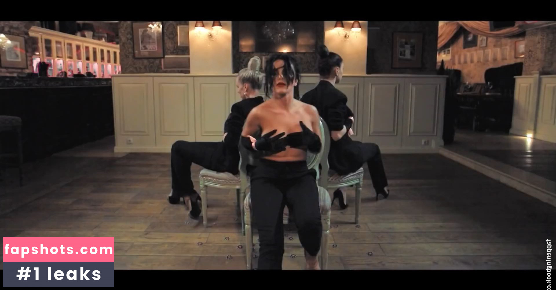 Julia Volkova gallery photo #19