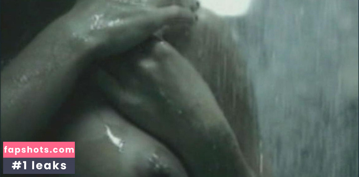 Julia Volkova Filtración Desnuda OnlyFans Foto #7 - Fapshots